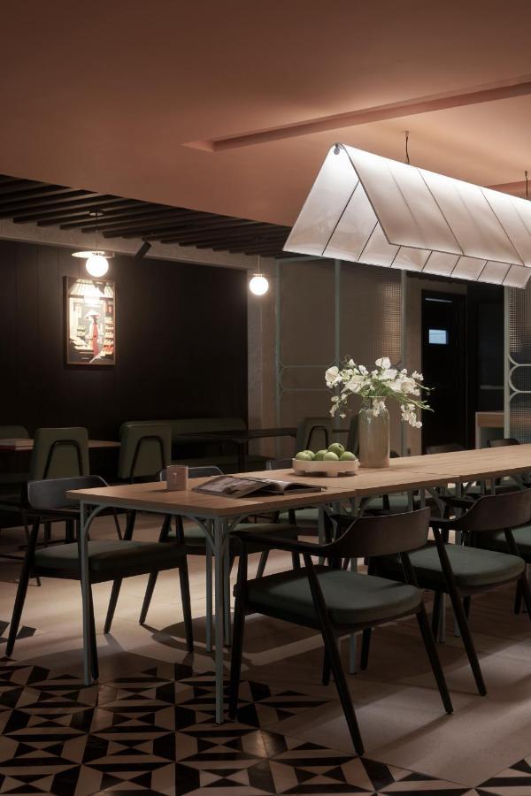 M Village Hotel Ton That Dam Хошимин Экстерьер фото