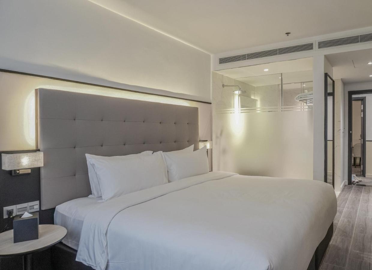 M Village Hotel Ton That Dam Хошимин Экстерьер фото