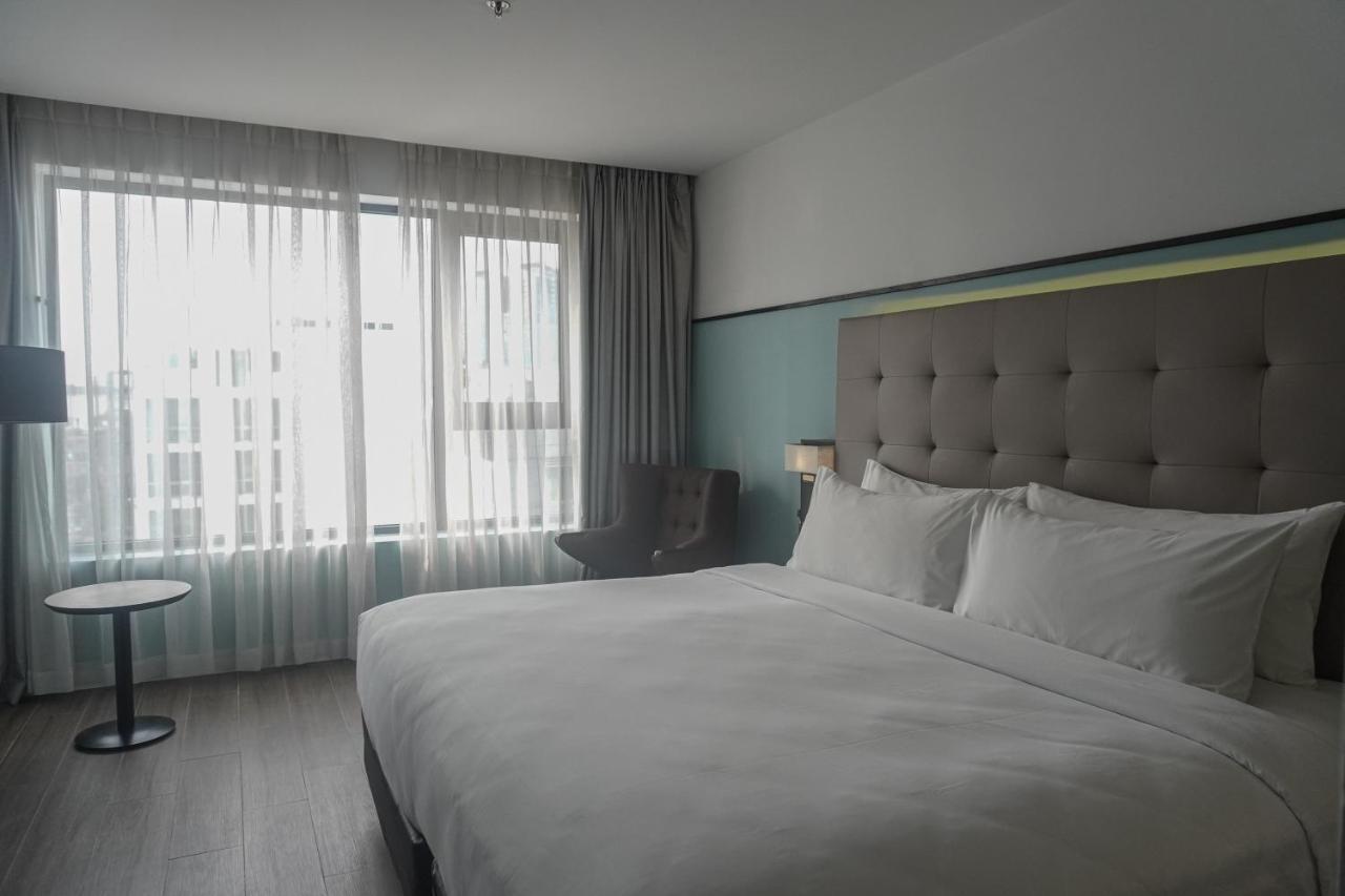 M Village Hotel Ton That Dam Хошимин Экстерьер фото